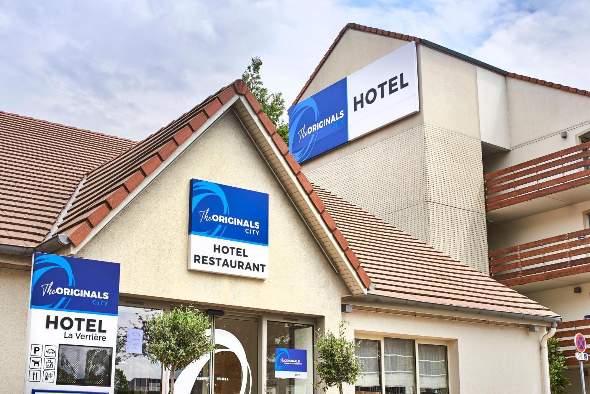 The Originals City Hotel La Verriere-Yvelines Bagian luar foto