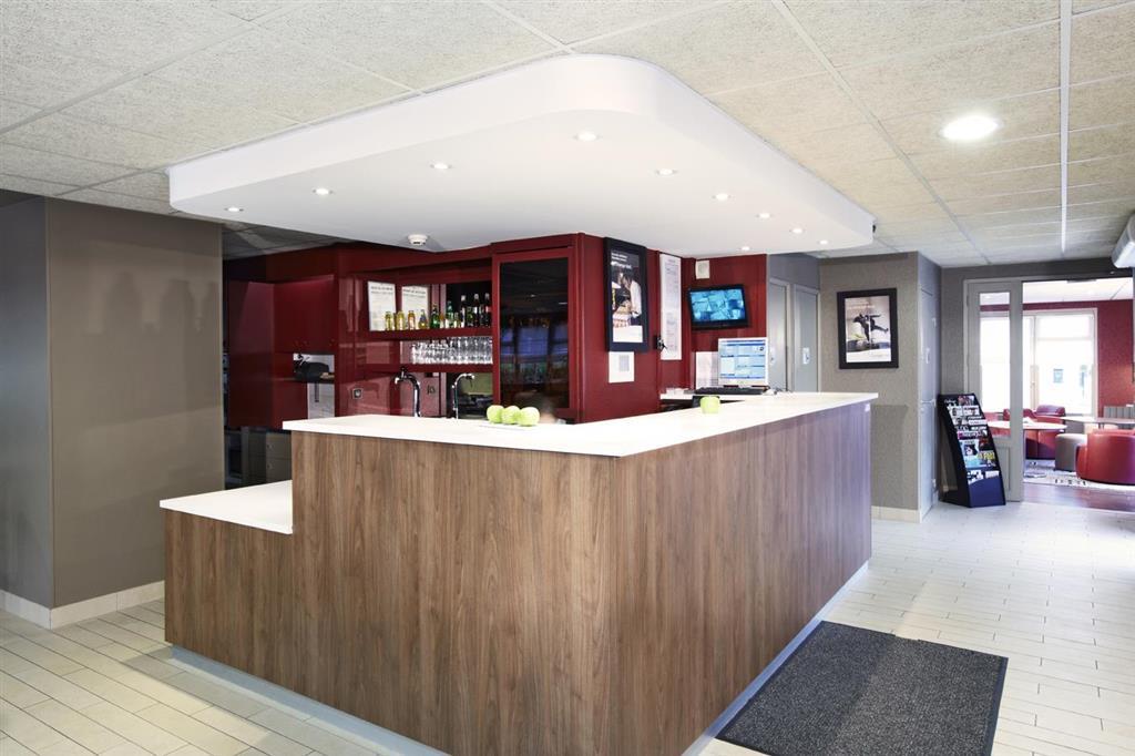 The Originals City Hotel La Verriere-Yvelines Bagian luar foto